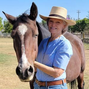 Meet your Posher, Laurie